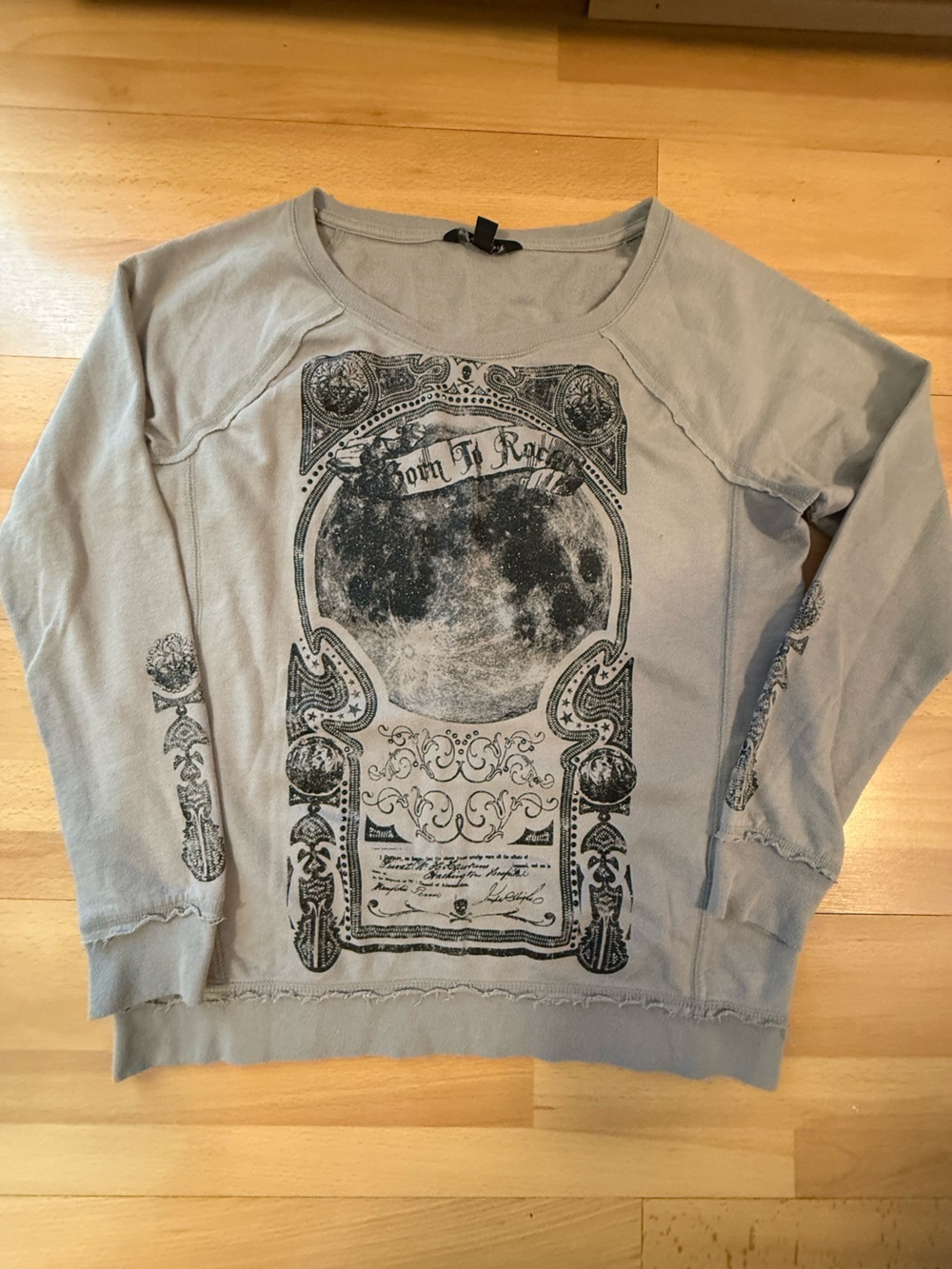 Rock & Republic Light Gray Graphic Crewneck Sweater